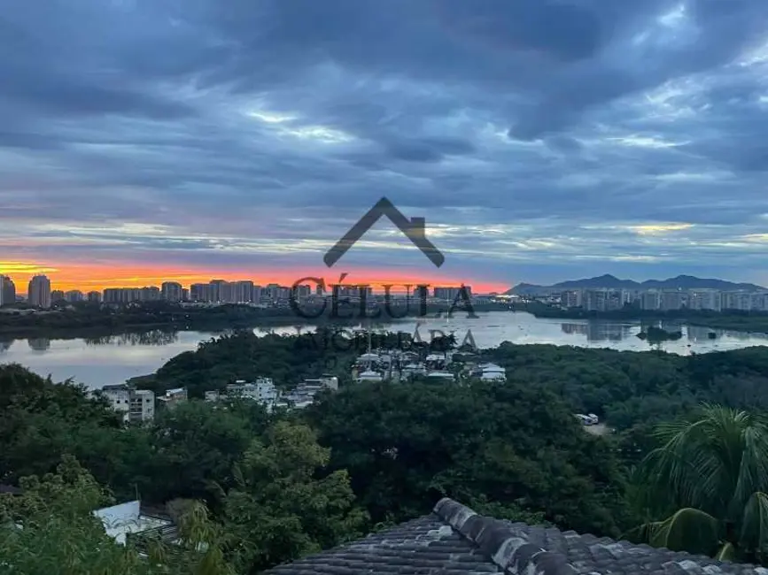 Foto 1 de Casa de Condomínio com 4 quartos à venda, 332m2 em Rio De Janeiro - RJ