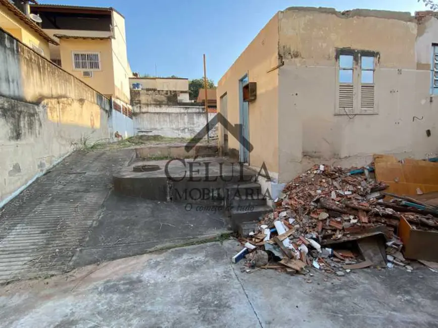 Foto 2 de Terreno / Lote à venda, 400m2 em Rio De Janeiro - RJ