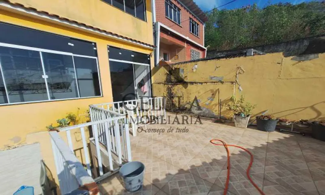Casa com 3 quartos à venda, 200m2 em Rio De Janeiro - RJ - imagem 2 Foto 2 de Casa com 3 quartos à venda, 200m2 em Rio De Janeiro - RJ