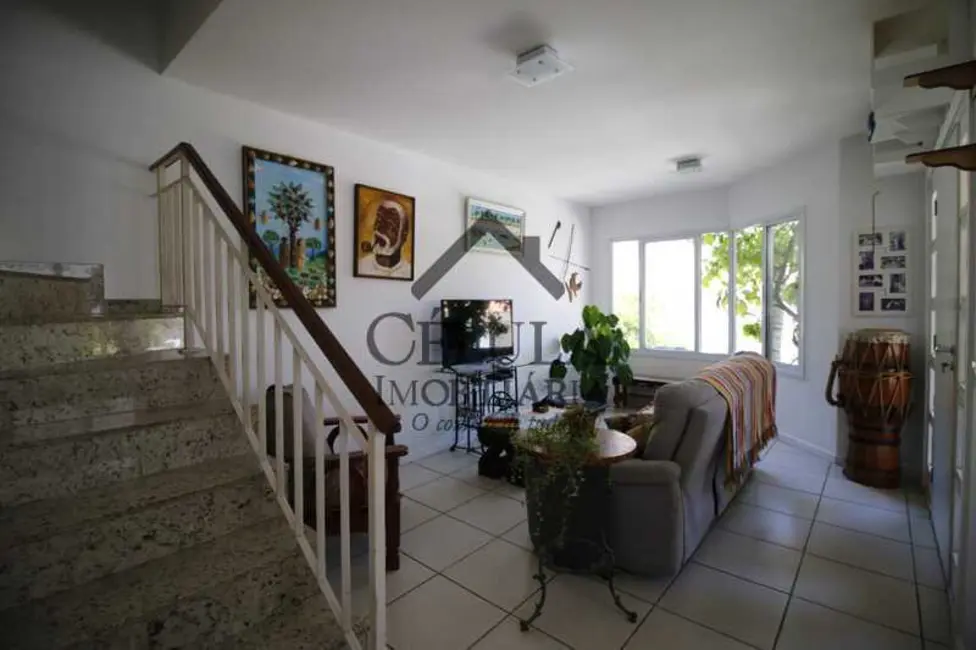 Foto 2 de Casa de Condomínio com 4 quartos à venda, 144m2 em Rio De Janeiro - RJ