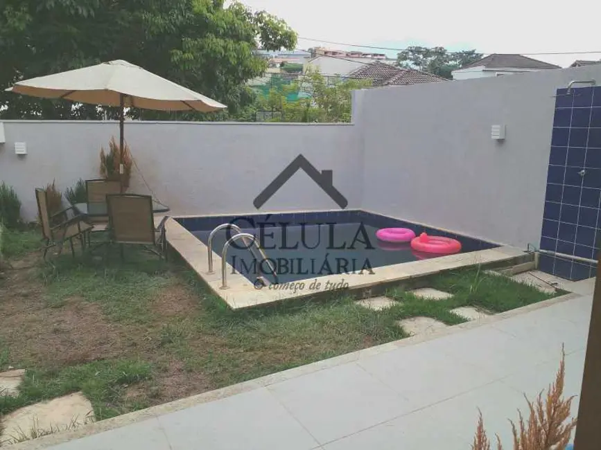 Foto 3 de Casa de Condomínio com 4 quartos à venda, 154m2 em Rio De Janeiro - RJ