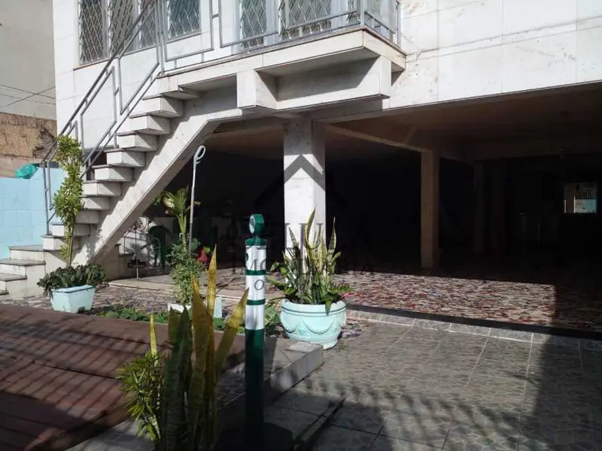 Foto 2 de Casa com 6 quartos à venda, 357m2 em Rio De Janeiro - RJ