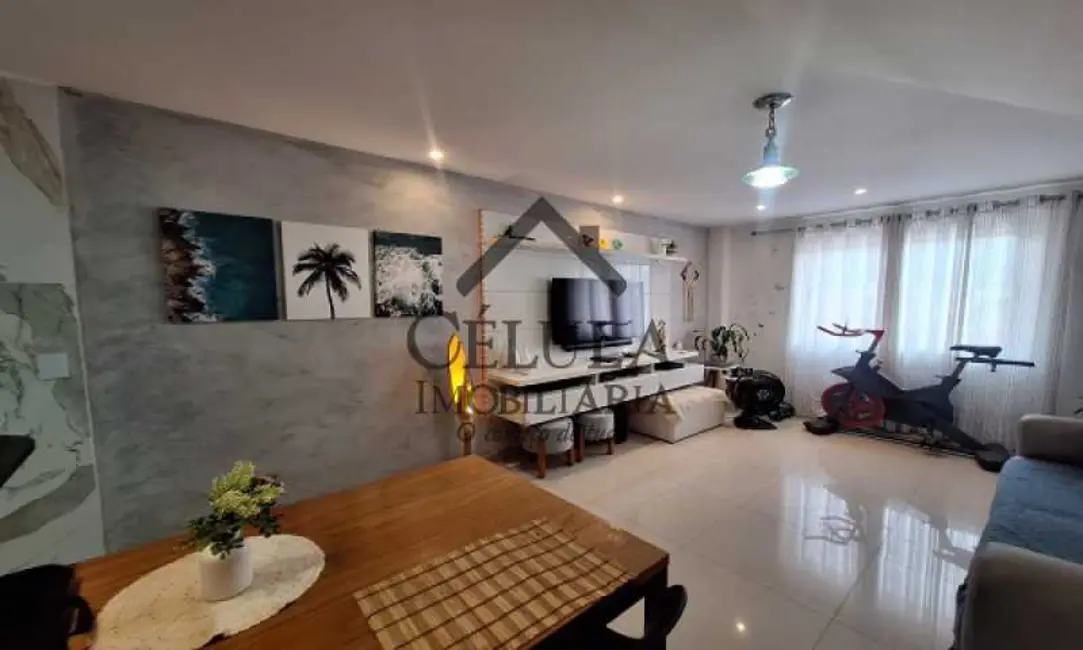 Casa de Condomínio com 2 quartos à venda, 85m2 em Rio De Janeiro - RJ - imagem 2 Foto 2 de Casa de Condomínio com 2 quartos à venda, 85m2 em Rio De Janeiro - RJ