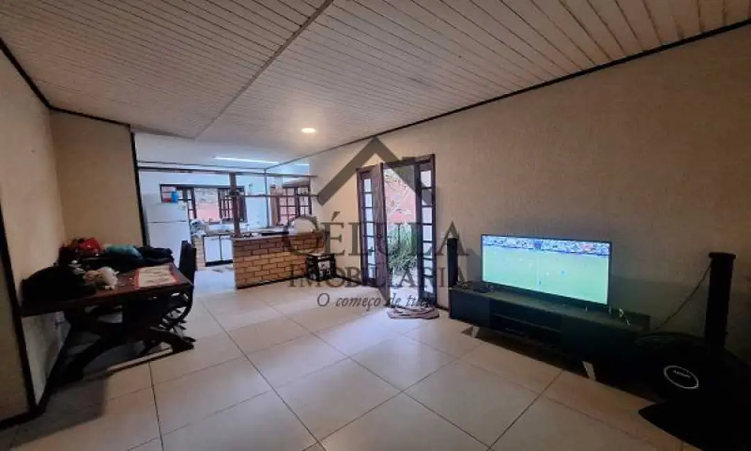 Casa de Condomínio com 4 quartos à venda em Rio De Janeiro - RJ - imagem 3 Foto 3 de Casa de Condomínio com 4 quartos à venda em Rio De Janeiro - RJ