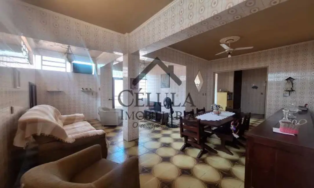 Casa com 3 quartos à venda, 255m2 em Rio De Janeiro - RJ - imagem 2 Foto 2 de Casa com 3 quartos à venda, 255m2 em Rio De Janeiro - RJ