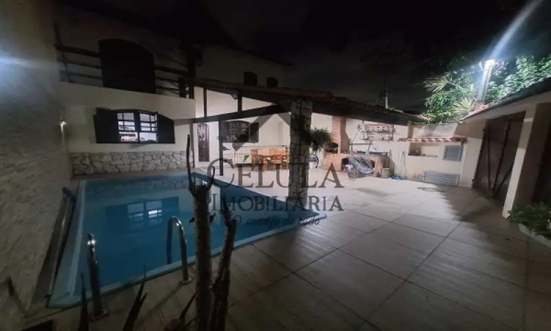 Casa de Condomínio com 3 quartos à venda, 260m2 em Rio De Janeiro - RJ - imagem 1 Foto 1 de Casa de Condomínio com 3 quartos à venda, 260m2 em Rio De Janeiro - RJ