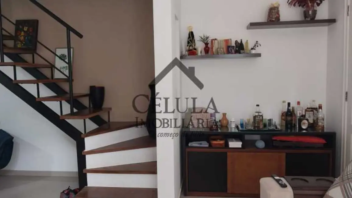 Casa de Condomínio com 2 quartos à venda, 107m2 em Rio De Janeiro - RJ - imagem 3 Foto 3 de Casa de Condomínio com 2 quartos à venda, 107m2 em Rio De Janeiro - RJ