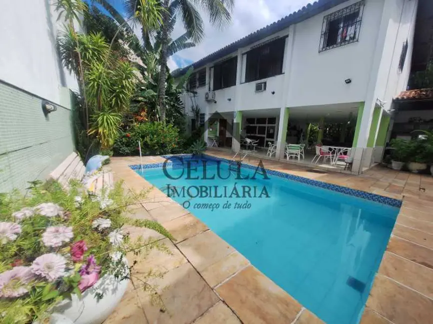 Foto 1 de Casa de Condomínio com 4 quartos à venda, 351m2 em Rio De Janeiro - RJ