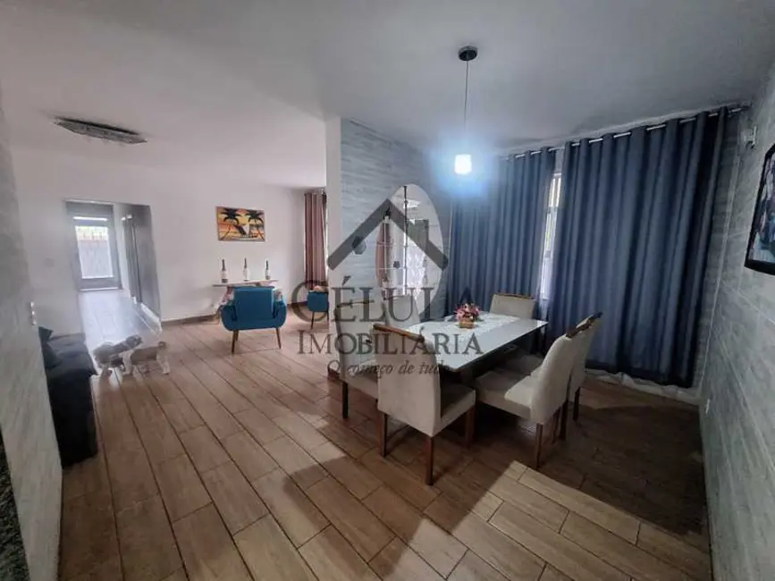 Casa de Condomínio com 5 quartos à venda, 386m2 em Rio De Janeiro - RJ - imagem 4 Foto 4 de Casa de Condomínio com 5 quartos à venda, 386m2 em Rio De Janeiro - RJ