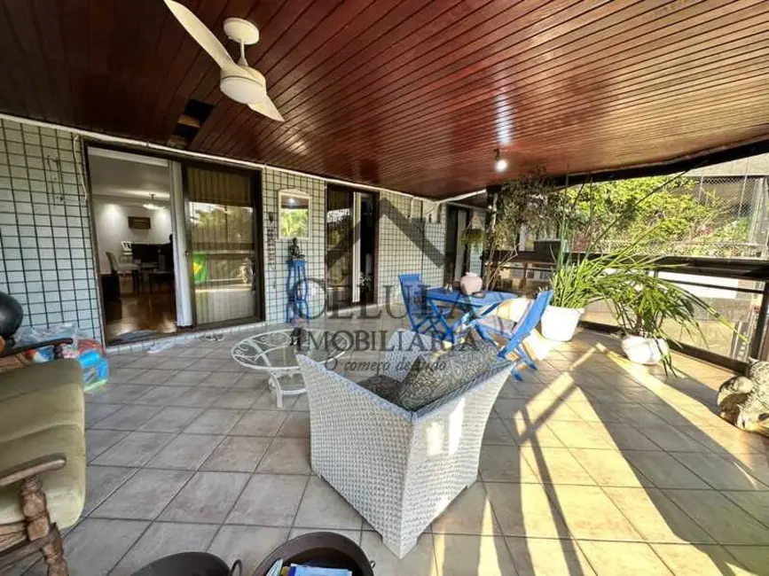 Foto 7 de Apartamento com 4 quartos à venda, 180m2 em Rio De Janeiro - RJ