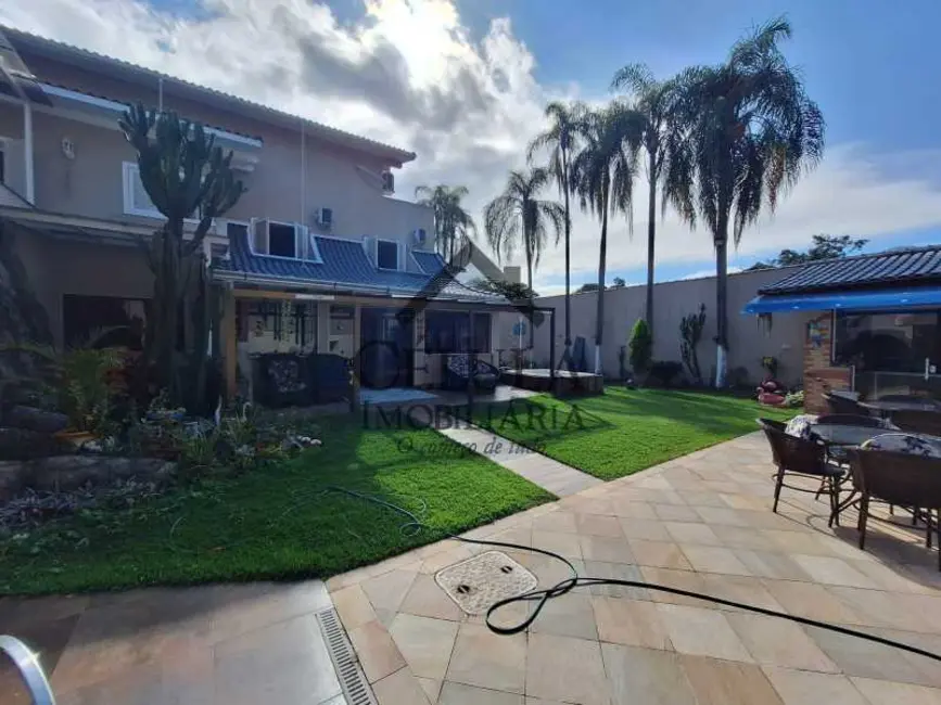 Foto 3 de Casa de Condomínio com 5 quartos à venda, 720m2 em Rio De Janeiro - RJ