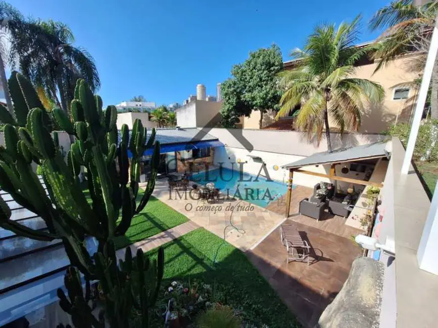 Foto 2 de Casa de Condomínio com 5 quartos à venda, 720m2 em Rio De Janeiro - RJ