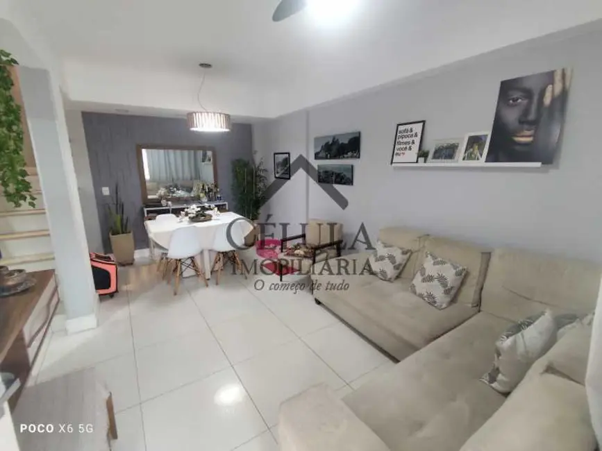 Foto 2 de Casa de Condomínio com 3 quartos à venda, 135m2 em Rio De Janeiro - RJ