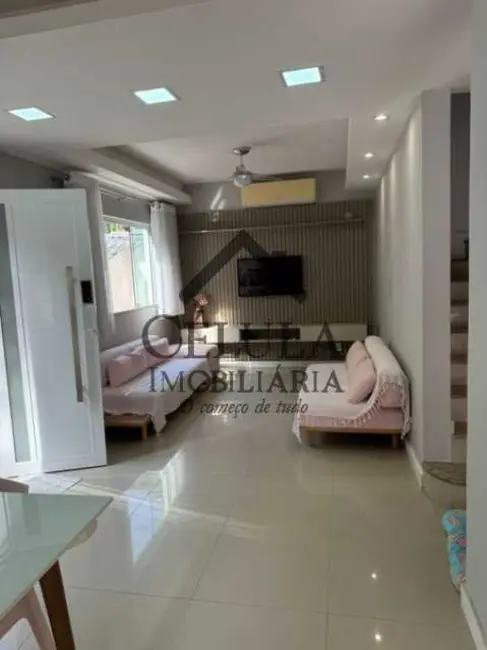 Foto 2 de Casa de Condomínio com 3 quartos à venda, 120m2 em Rio De Janeiro - RJ