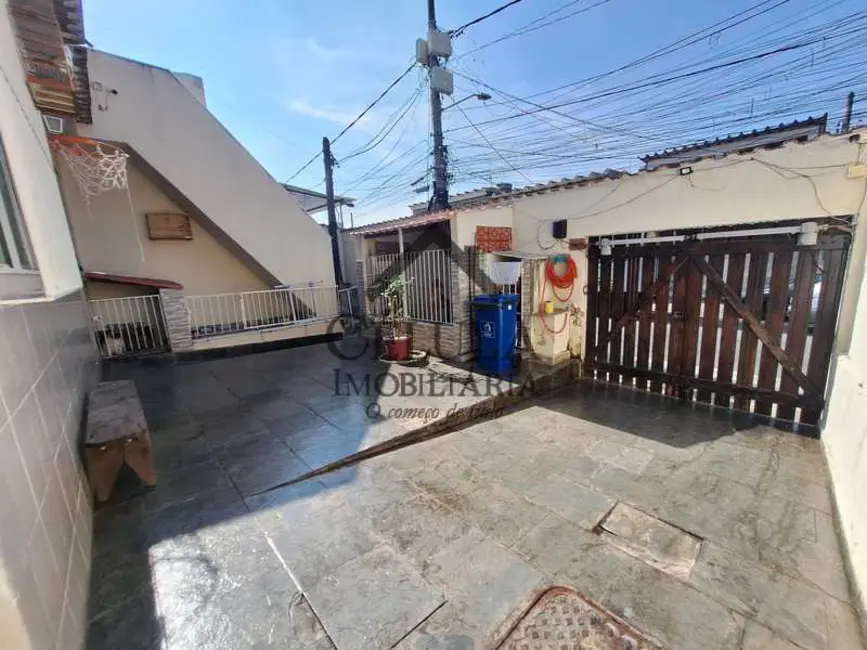 Foto 2 de Casa com 2 quartos à venda, 243m2 em Rio De Janeiro - RJ