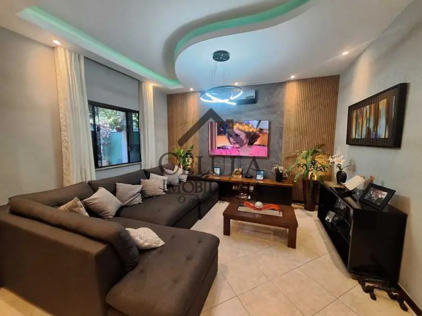 Casa de Condomínio com 4 quartos à venda, 312m2 em Rio De Janeiro - RJ - imagem 4 Foto 4 de Casa de Condomínio com 4 quartos à venda, 312m2 em Rio De Janeiro - RJ