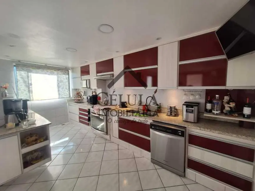 Casa de Condomínio com 4 quartos à venda, 312m2 em Rio De Janeiro - RJ - imagem 8 Foto 8 de Casa de Condomínio com 4 quartos à venda, 312m2 em Rio De Janeiro - RJ