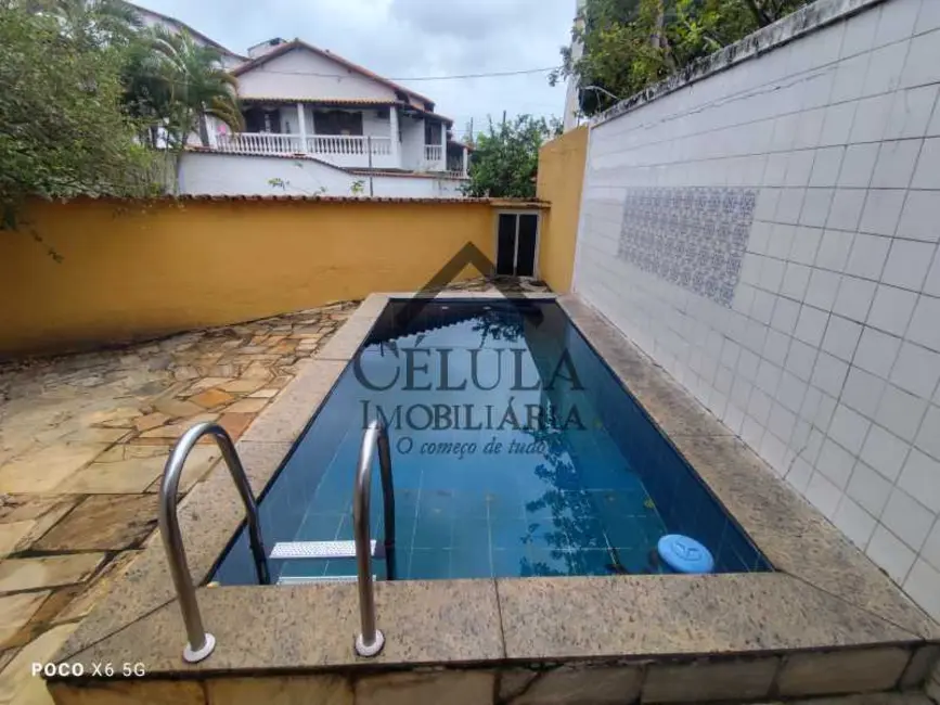 Foto 1 de Casa de Condomínio com 3 quartos à venda, 180m2 em Rio De Janeiro - RJ