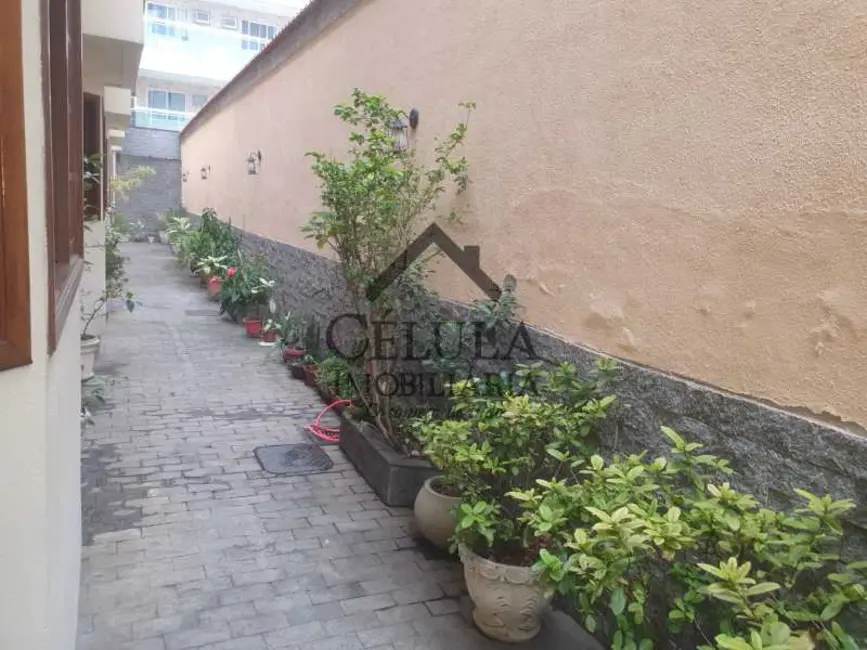 Casa de Condomínio com 3 quartos à venda, 108m2 em Rio De Janeiro - RJ - imagem 2 Foto 2 de Casa de Condomínio com 3 quartos à venda, 108m2 em Rio De Janeiro - RJ