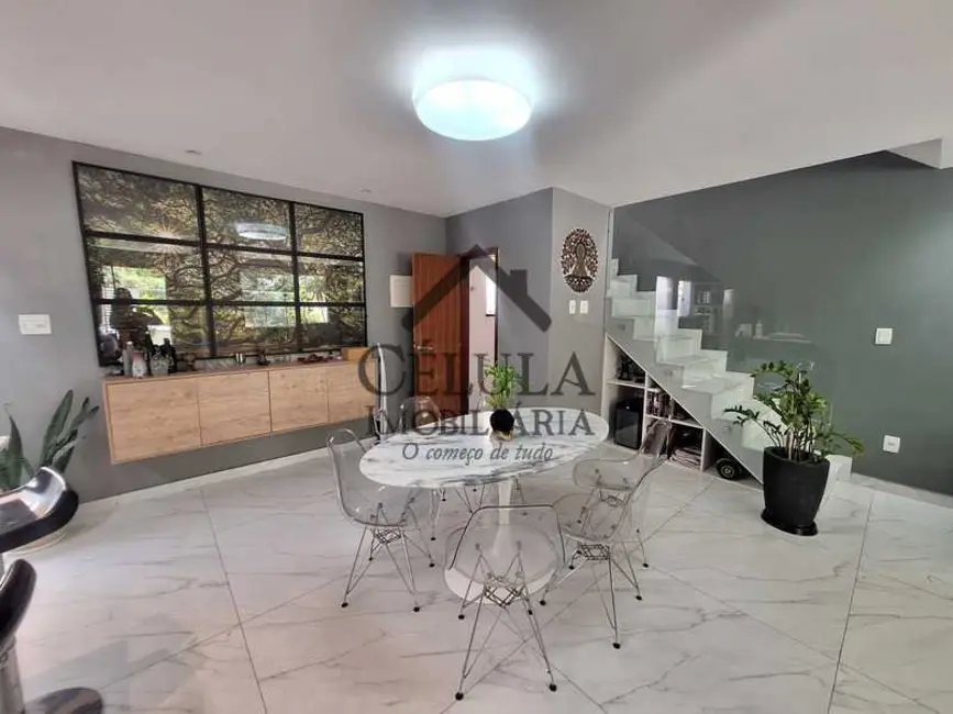 Casa de Condomínio com 3 quartos à venda, 135m2 em Rio De Janeiro - RJ - imagem 8 Foto 8 de Casa de Condomínio com 3 quartos à venda, 135m2 em Rio De Janeiro - RJ