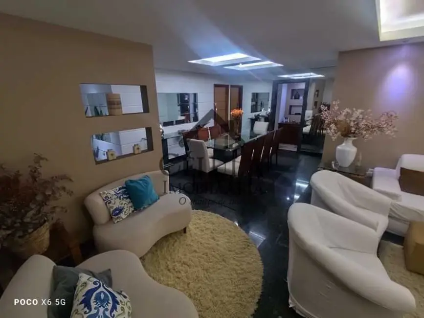 Apartamento com 4 quartos à venda, 227m2 em Rio De Janeiro - RJ - imagem 3 Foto 3 de Apartamento com 4 quartos à venda, 227m2 em Rio De Janeiro - RJ