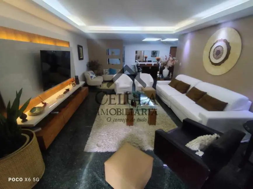 Apartamento com 4 quartos à venda, 227m2 em Rio De Janeiro - RJ - imagem 1 Foto 1 de Apartamento com 4 quartos à venda, 227m2 em Rio De Janeiro - RJ