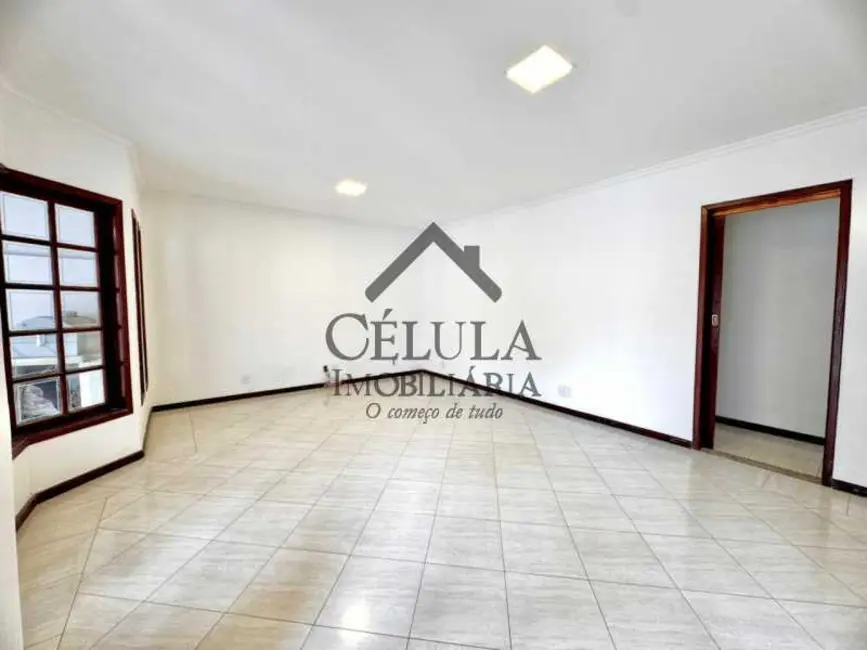 Casa de Condomínio com 4 quartos à venda, 120m2 em Rio De Janeiro - RJ - imagem 3 Foto 3 de Casa de Condomínio com 4 quartos à venda, 120m2 em Rio De Janeiro - RJ