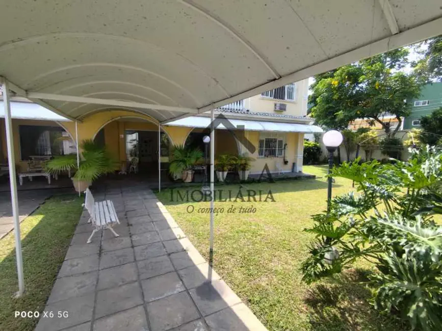 Foto 2 de Casa com 5 quartos à venda, 605m2 em Rio De Janeiro - RJ