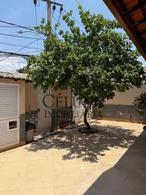 Casa de Condomínio com 3 quartos à venda, 140m2 em Rio De Janeiro - RJ - imagem 2 Foto 2 de Casa de Condomínio com 3 quartos à venda, 140m2 em Rio De Janeiro - RJ