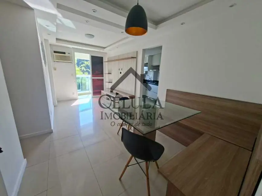 Foto 2 de Apartamento com 2 quartos à venda, 60m2 em Rio De Janeiro - RJ