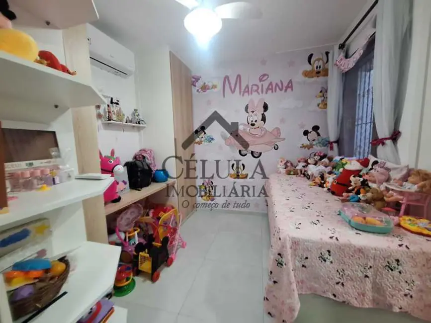 Casa de Condomínio com 3 quartos à venda, 206m2 em Rio De Janeiro - RJ - imagem 4 Foto 4 de Casa de Condomínio com 3 quartos à venda, 206m2 em Rio De Janeiro - RJ