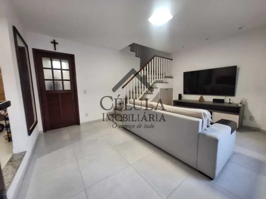 Casa de Condomínio com 3 quartos à venda, 206m2 em Rio De Janeiro - RJ - imagem 3 Foto 3 de Casa de Condomínio com 3 quartos à venda, 206m2 em Rio De Janeiro - RJ
