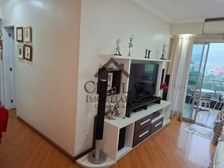 Apartamento com 3 quartos à venda, 127m2 em Rio De Janeiro - RJ - imagem 5 Foto 5 de Apartamento com 3 quartos à venda, 127m2 em Rio De Janeiro - RJ