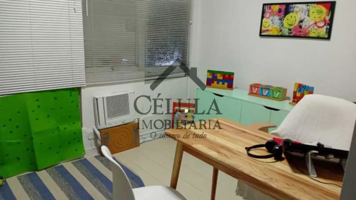 Sala Comercial à venda, 30m2 em Rio De Janeiro - RJ - imagem 2 Foto 2 de Sala Comercial à venda, 30m2 em Rio De Janeiro - RJ