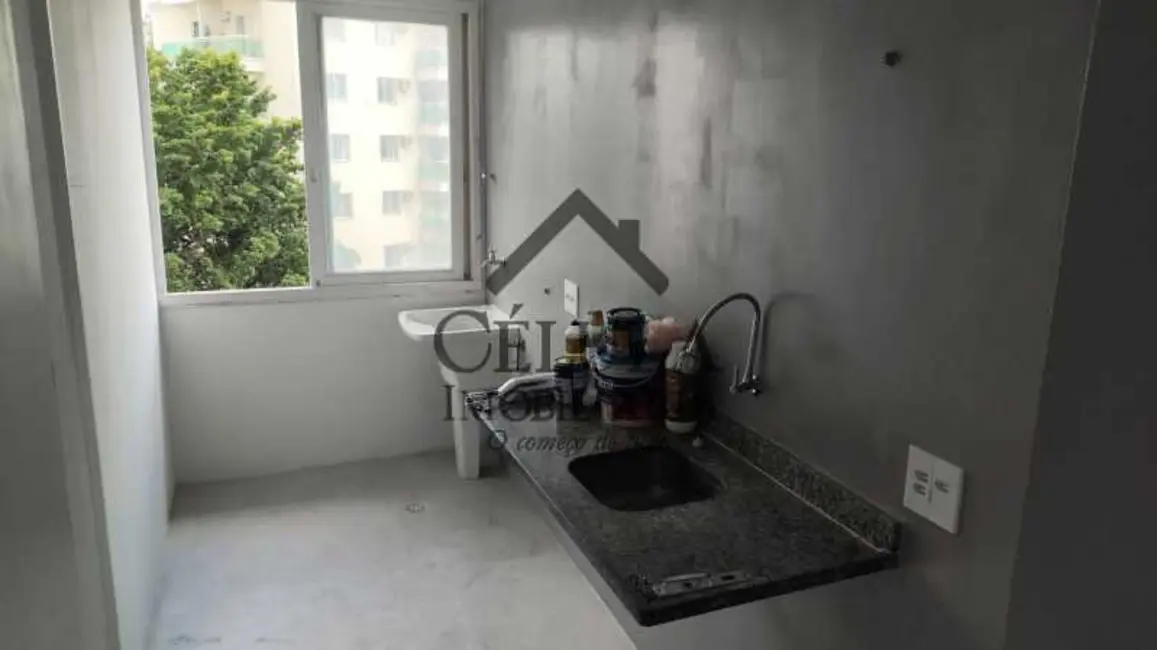 Foto 9 de Apartamento com 2 quartos à venda, 65m2 em Rio De Janeiro - RJ