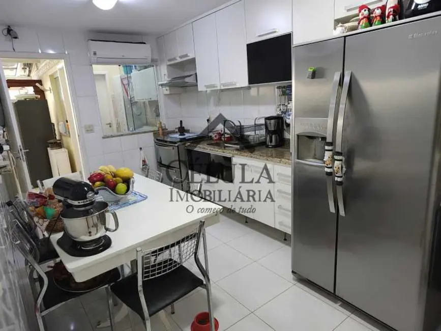 Foto 8 de Casa de Condomínio com 4 quartos à venda, 210m2 em Rio De Janeiro - RJ