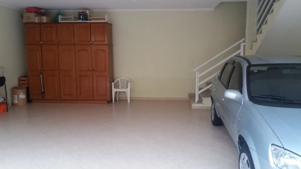 Sobrado com 3 quartos à venda, 150m2 em Vila Pires, Santo Andre - SP - imagem 2 Foto 2 de Sobrado com 3 quartos à venda, 150m2 em Vila Pires, Santo Andre - SP