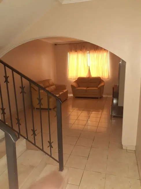 Foto 7 de Sobrado com 4 quartos à venda, 240m2 em Vila Pires, Santo Andre - SP