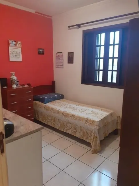 Casa com 3 quartos à venda, 200m2 em Vila Humaitá, Santo Andre - SP - imagem 3 Foto 3 de Casa com 3 quartos à venda, 200m2 em Vila Humaitá, Santo Andre - SP