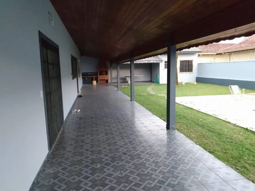 Foto 4 de Casa com 4 quartos à venda, 284m2 em Peruibe - SP
