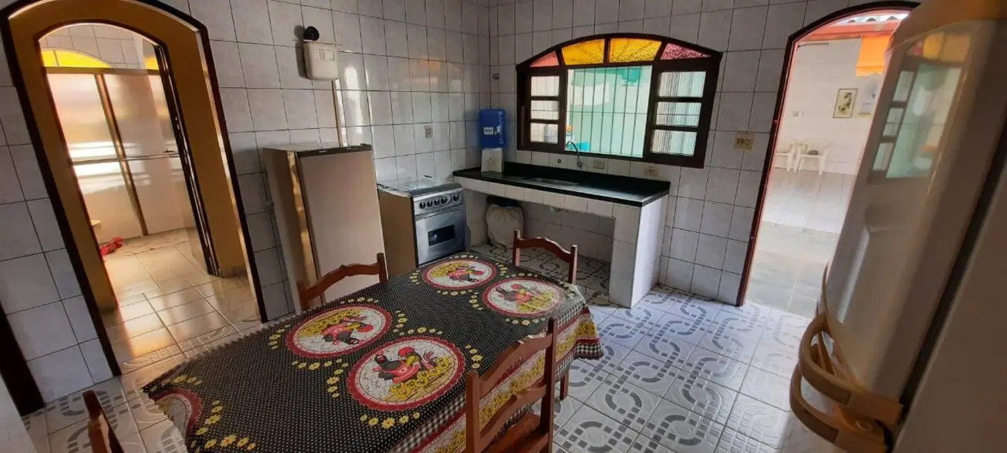 Foto 9 de Casa com 2 quartos à venda, 163m2 em Mongagua - SP