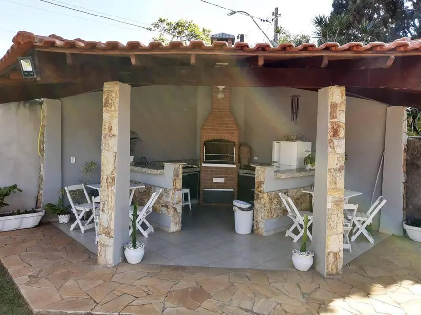 Foto 3 de Chácara com 3 quartos à venda, 1048m2 em Residencial Praia dos Namorados, Americana - SP