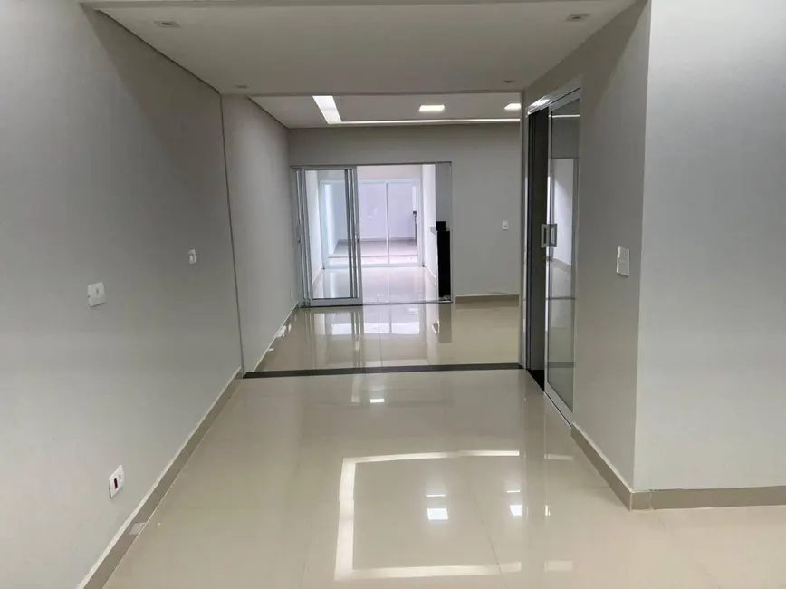 Foto 1 de Sobrado com 3 quartos à venda, 150m2 em Centro, Americana - SP