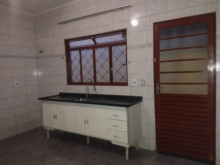 Casa com 2 quartos à venda, 125m2 em Jardim São Fernando, Santa Bárbara D`Oeste - SP - imagem 7 Foto 7 de Casa com 2 quartos à venda, 125m2 em Jardim São Fernando, Santa Bárbara D`Oeste - SP