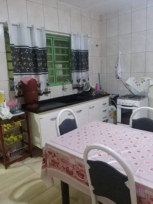 Casa com 2 quartos à venda, 129m2 em Santa Bárbara D`Oeste - SP - imagem 2 Foto 2 de Casa com 2 quartos à venda, 129m2 em Santa Bárbara D`Oeste - SP