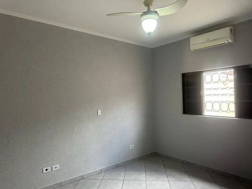 Foto 2 de Casa com 2 quartos à venda, 150m2 em Parque Residencial Jaguari, Americana - SP