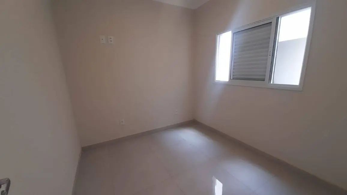 Casa com 3 quartos à venda, 129m2 em Vila Pântano II, Santa Bárbara D`Oeste - SP - imagem 6 Foto 6 de Casa com 3 quartos à venda, 129m2 em Vila Pântano II, Santa Bárbara D`Oeste - SP