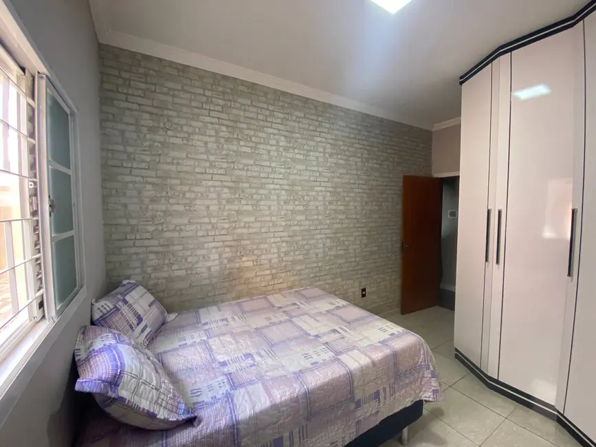 Foto 4 de Casa com 3 quartos à venda, 256m2 em Vila Cordenonsi, Americana - SP