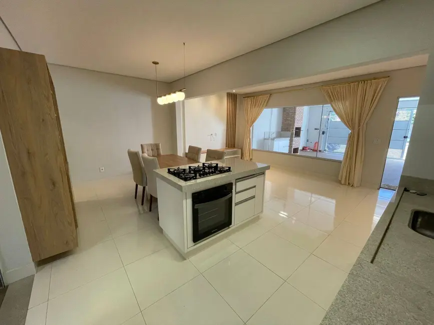 Foto 3 de Casa com 3 quartos à venda, 150m2 em Parque Residencial Jaguari, Americana - SP