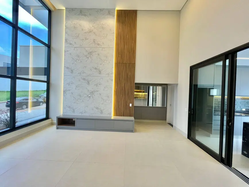 Foto 1 de Casa à venda, 429m2 em Vila Cordenonsi, Americana - SP